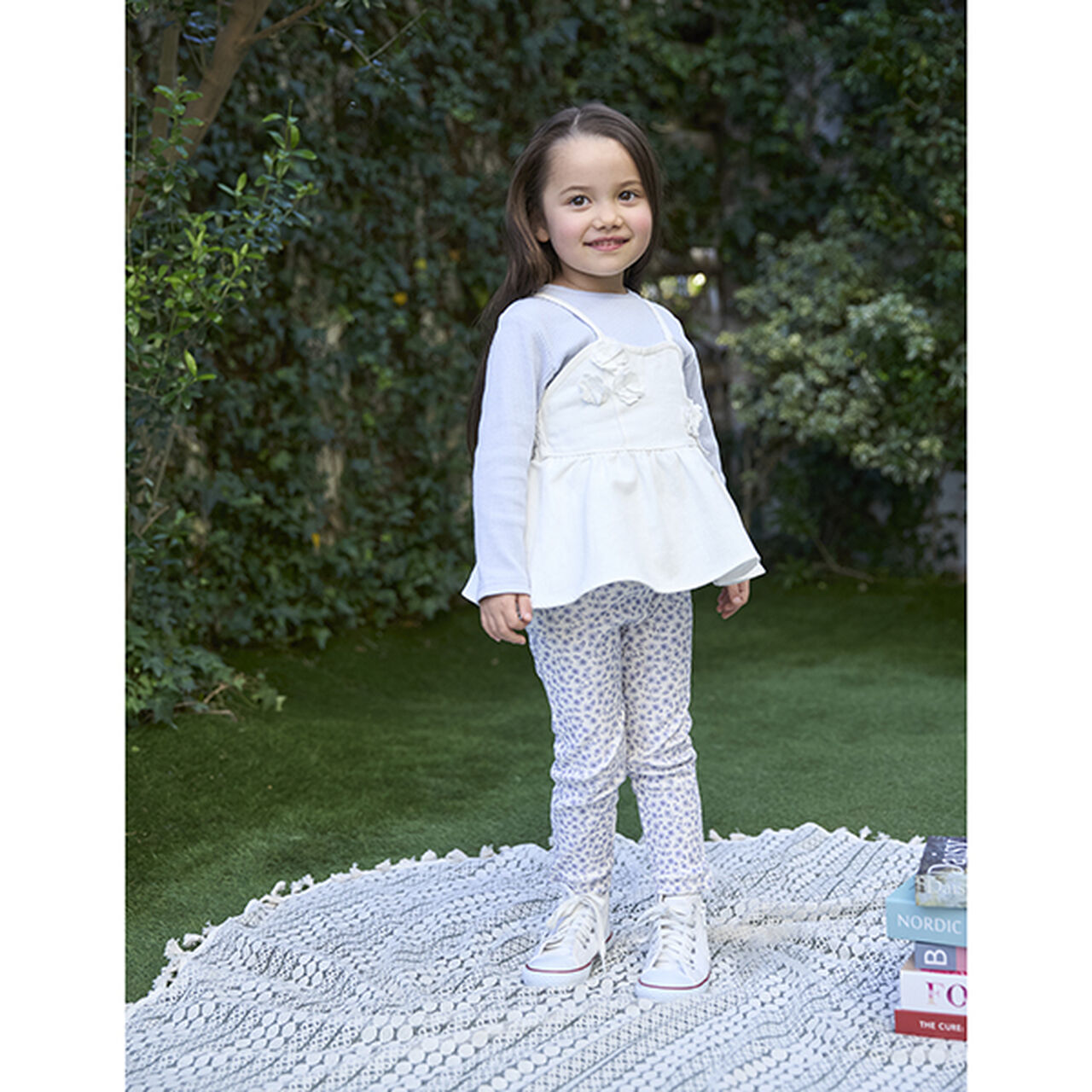 Back Frill Leggings,Pearl white, large image number 15