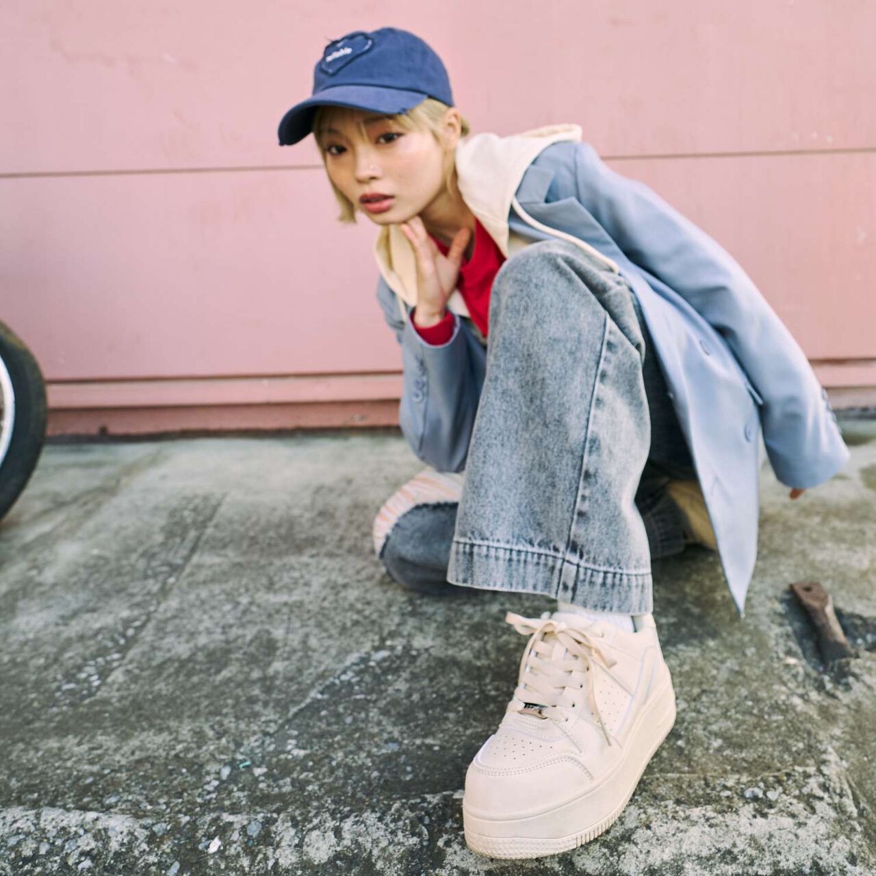 [LTXC] Lightweight Thick-Soled Court Sneakers,Off white, large image number 0