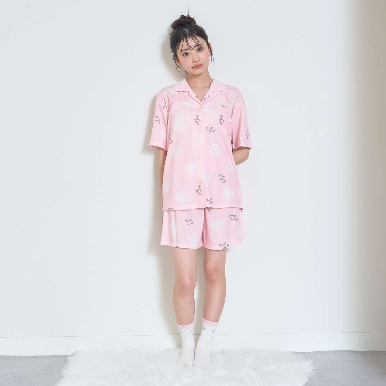 [Room Wear/Pajamas] Short-Sleeve All-Over Pattern Shirt & Shorts Set,Red, large image number 1