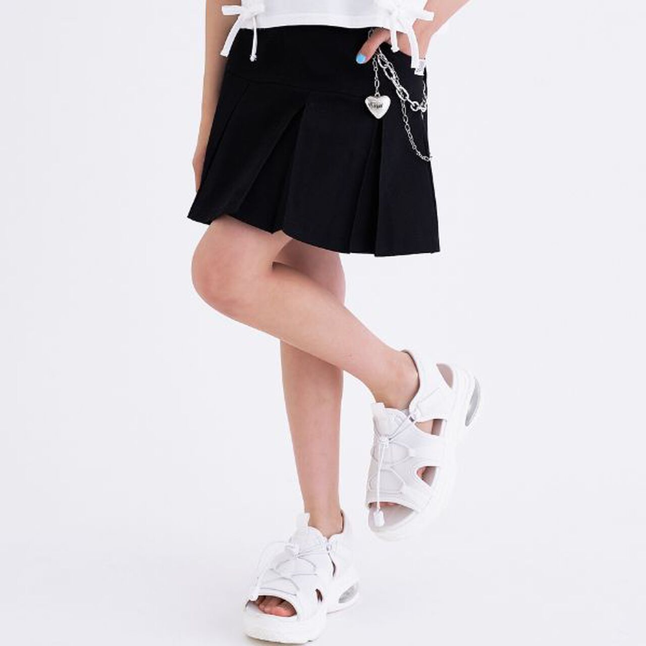 Chain-Accent Pleated Hem Skirt,Black, large image number 3