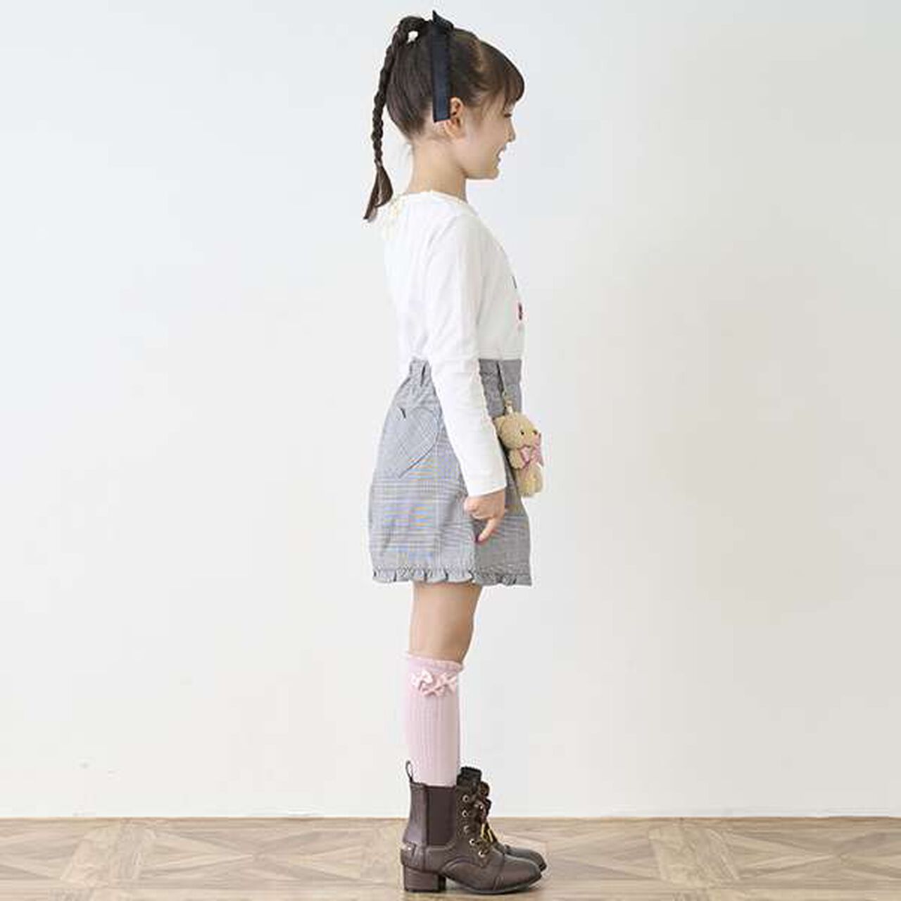 Glen Check Shorts with Bear Charm,Black, large image number 9