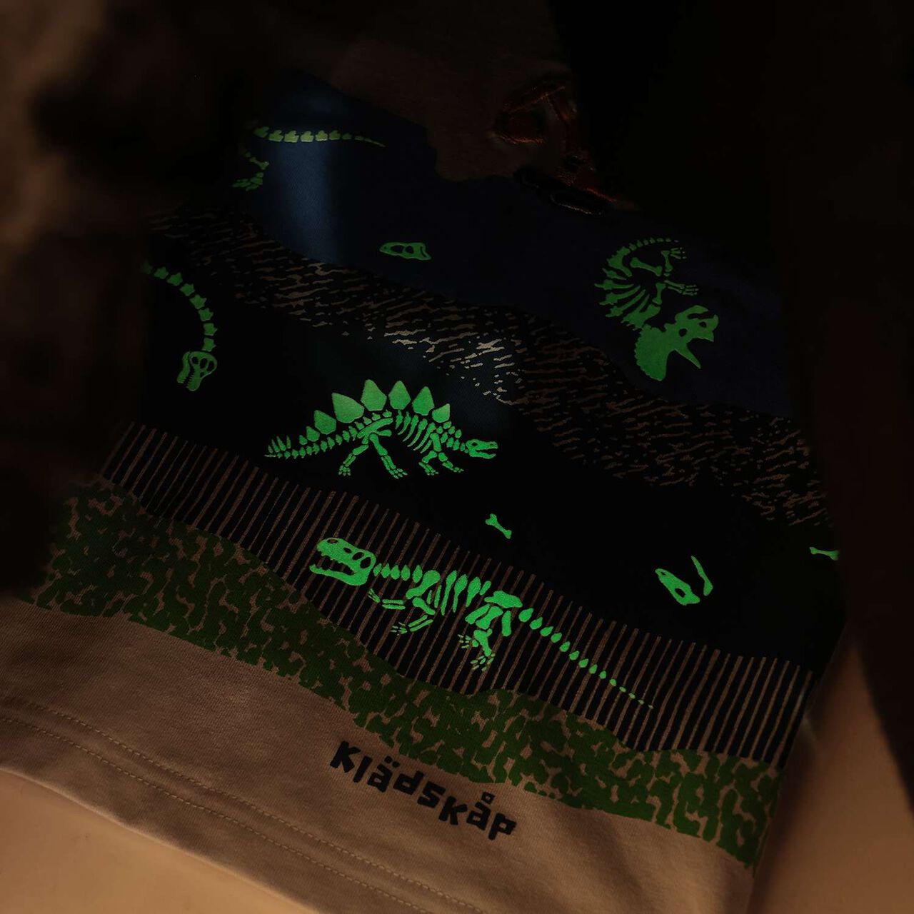 Glow-in-the-Dark Print Strata and Fossil Short Sleeve T-Shirt,Off white, large image number 5