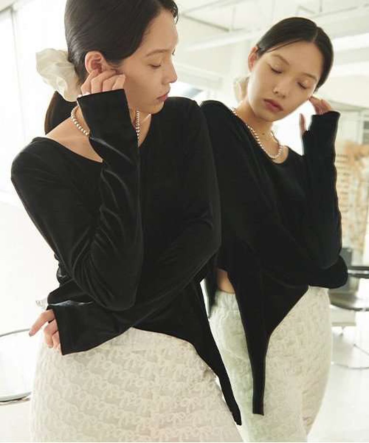 Velour Sequin Pullover,Blue gray, large image number 20