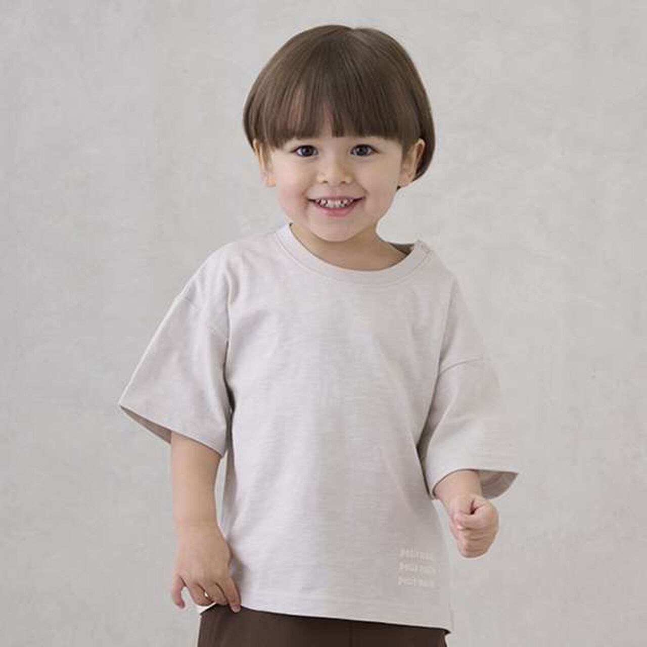 Anti-Stain Short Sleeve T-Shirt with Heart Design on Back,Light pink, large image number 1