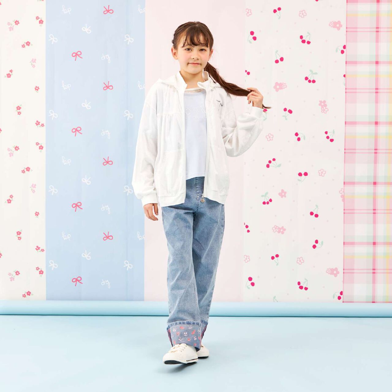 [Trois Lapins] Stretch Denim Roll-Up Pants,Sax blue, large image number 12