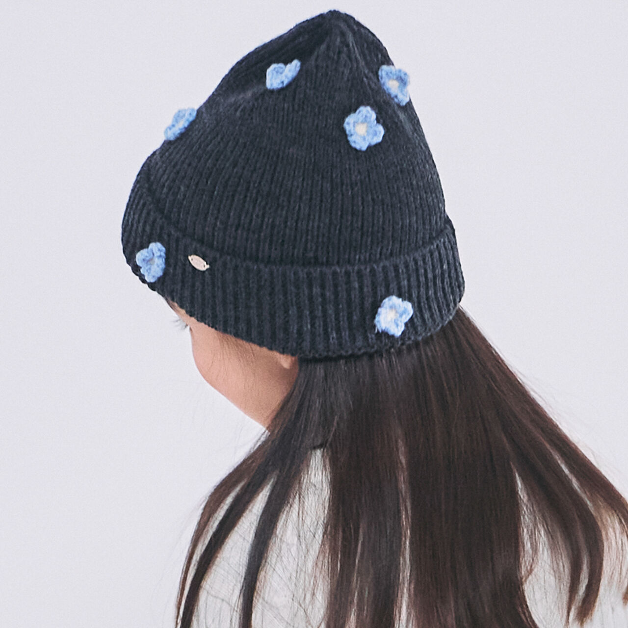Flower Knit Beanie,Charcoal gray, large image number 1