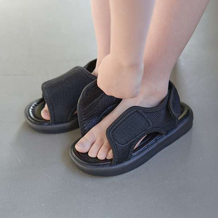 Easy-to-Wear Open Mesh Flat Sandals,Ivory, medium image number 6