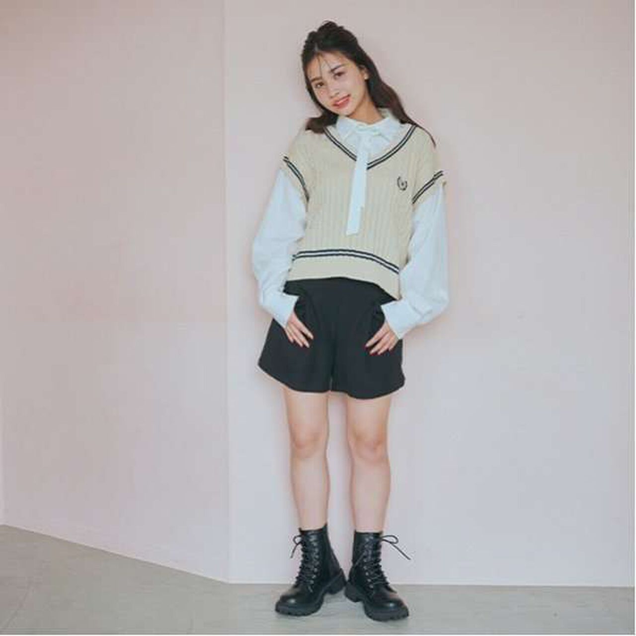 Back Lace-Up Shorts,Gray, large image number 6