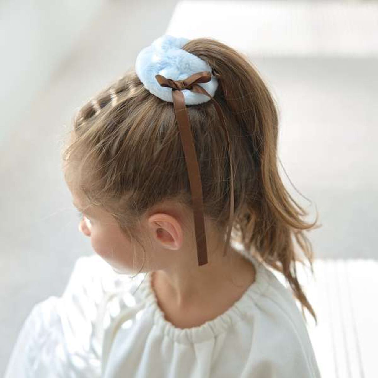 Ribbon-Trimmed Faux Fur Scrunchie,Blue gray, large image number 0
