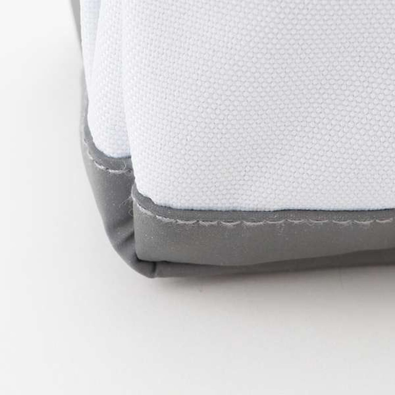 [MOOMIN] Nyoro-Nyoro Backpack Small Shoulder Bag,White, large image number 5