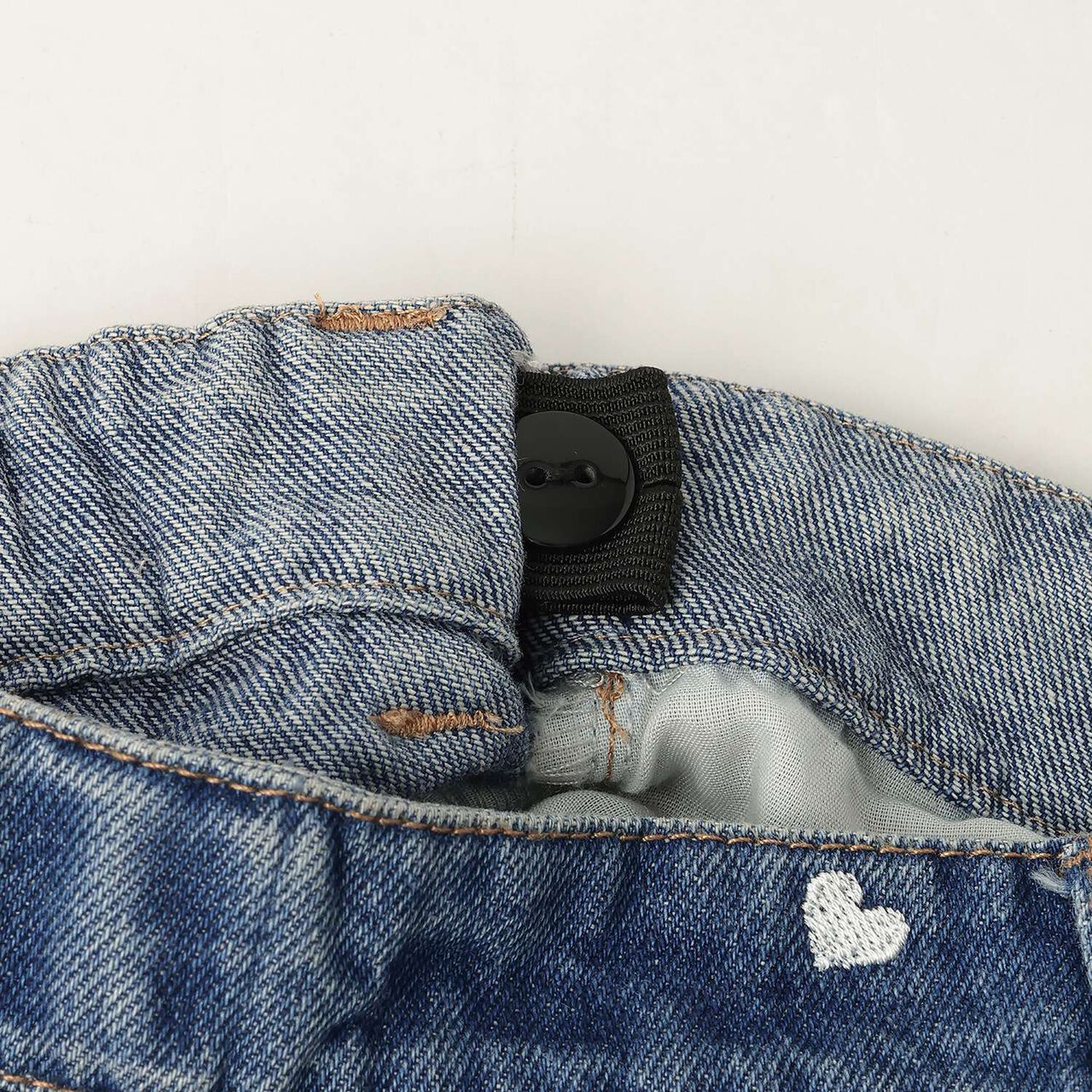 [Soft Denim] Heart Embroidered All-Over Pattern Barrel-Leg Pants for Girls [Kids],Blue, large image number 16