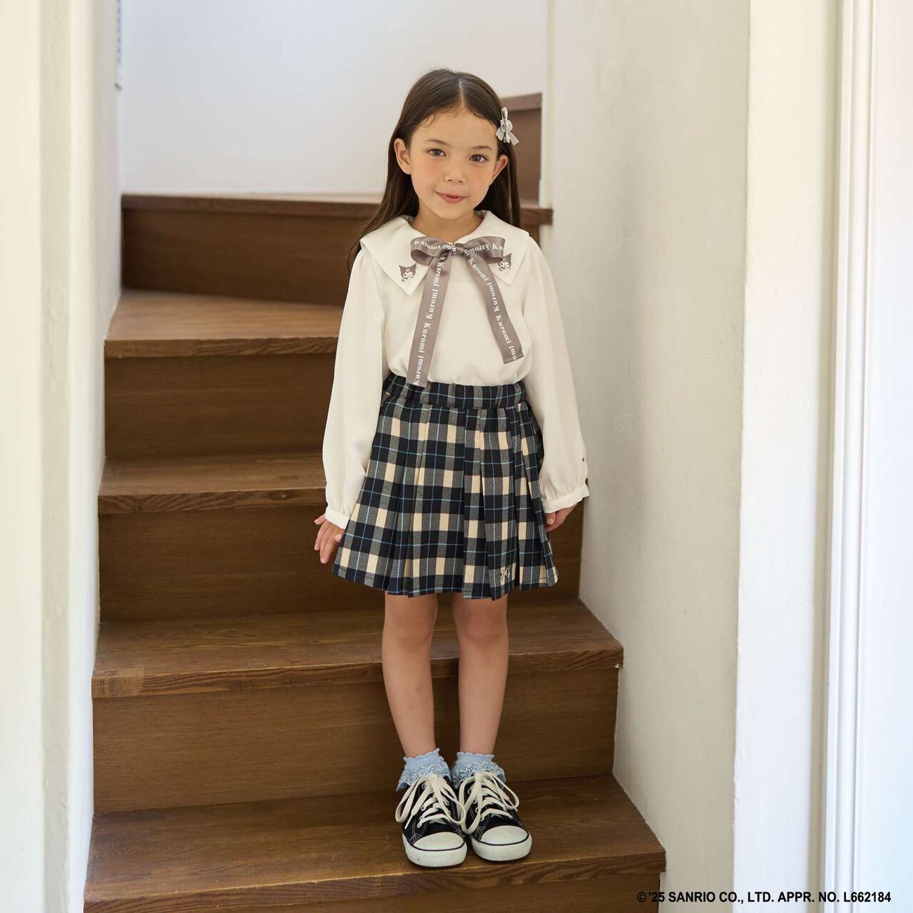 Sanrio Characters Bow Tie Blouse,Black, large image number 22