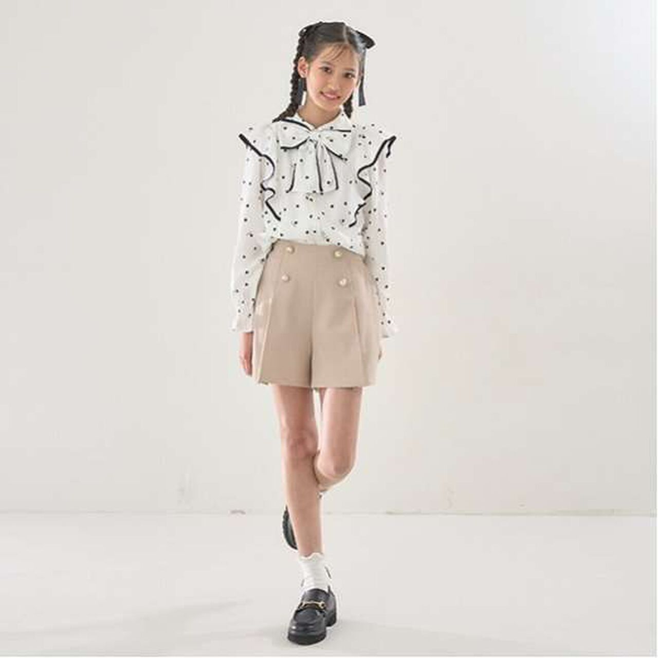 Pearl Button Shorts,Beige, large image number 11