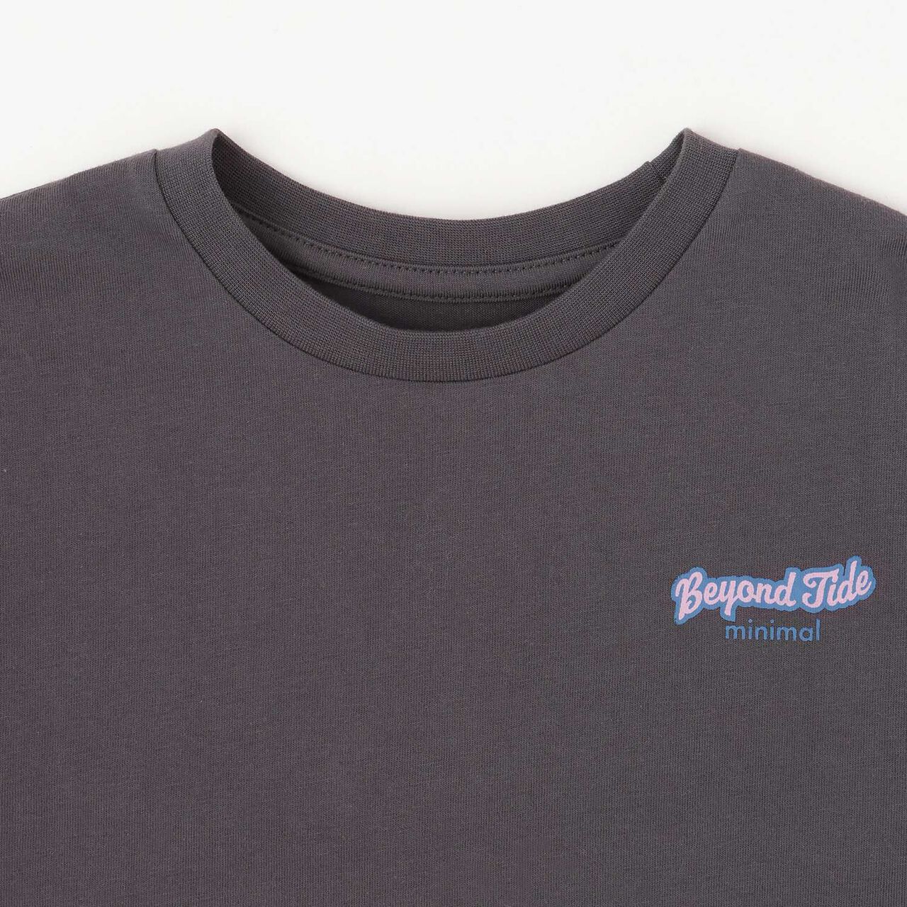 Loose Short Sleeve T-Shirt with Back Patch,Charcoal gray, large image number 18
