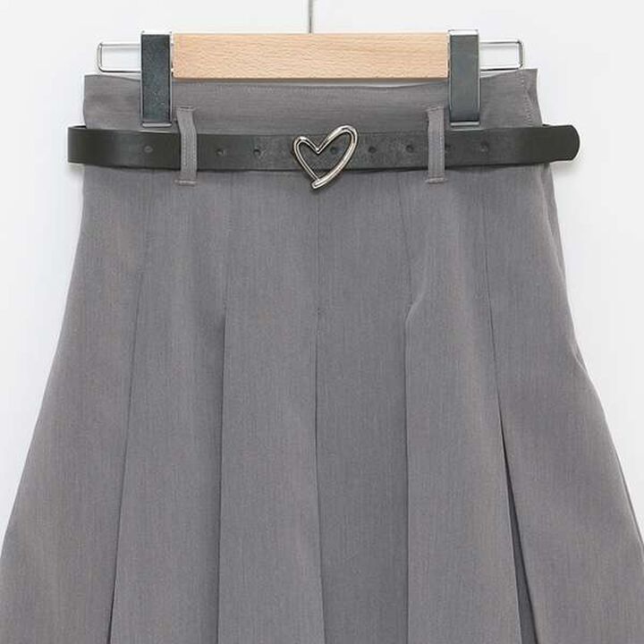 Pleated Skirt with Heart Buckle Belt (with Spats),Beige, medium image number 16