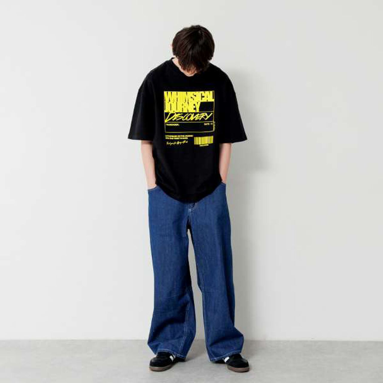 Big Short Sleeve T-Shirt with Reflective Print on Front,White, large image number 4