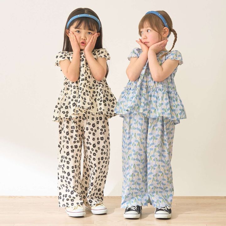 Assorted All-Over Pattern Tiered Blouse & Scallop Trim Pants Set,Emerald green, medium image number 39