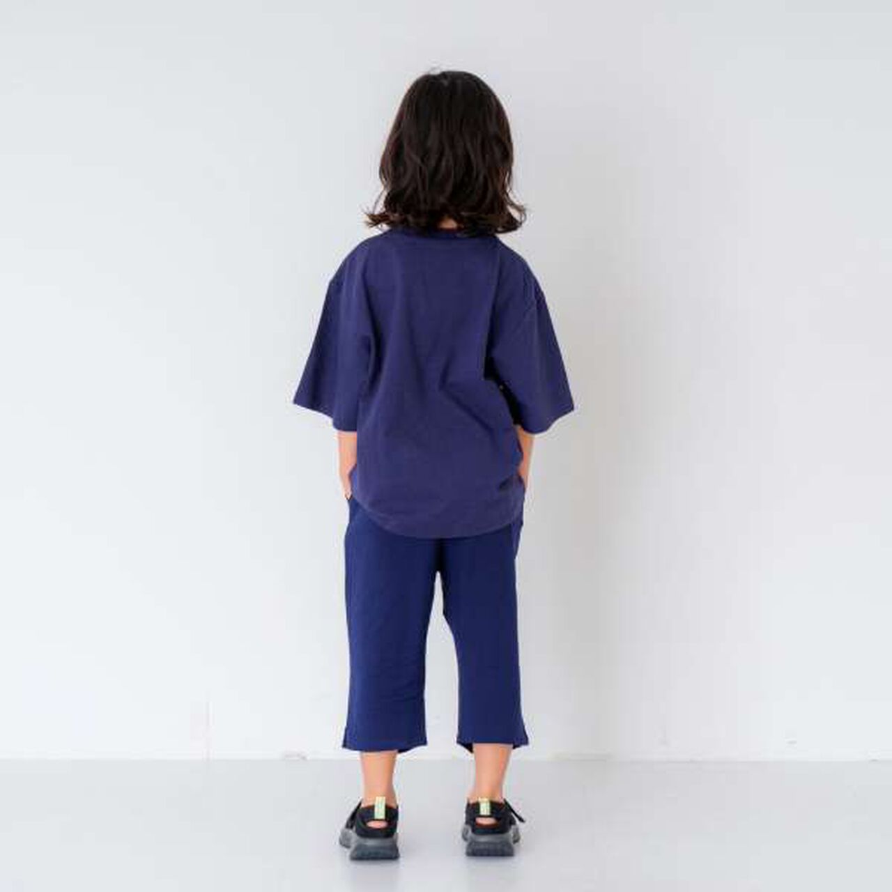 [Cool Touch] Relaxed One-Mile 7/8 Pants,Charcoal gray, large image number 13