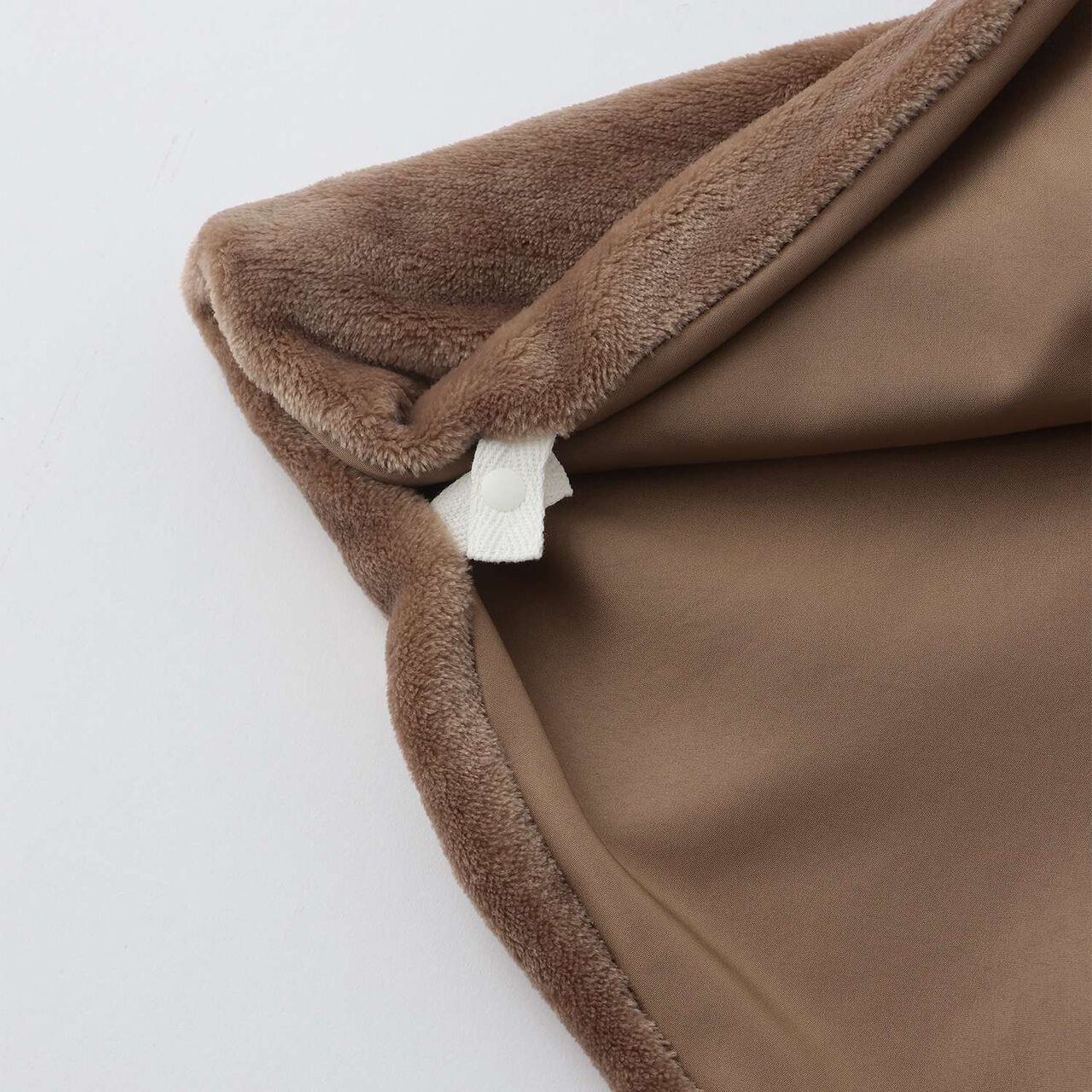 [D Bruna] Ear Cape,Off white, large image number 11