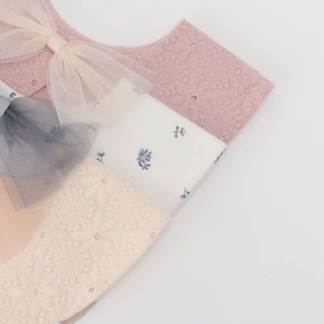 Tulle Ribbon Assortment Bib,Light pink, large image number 5