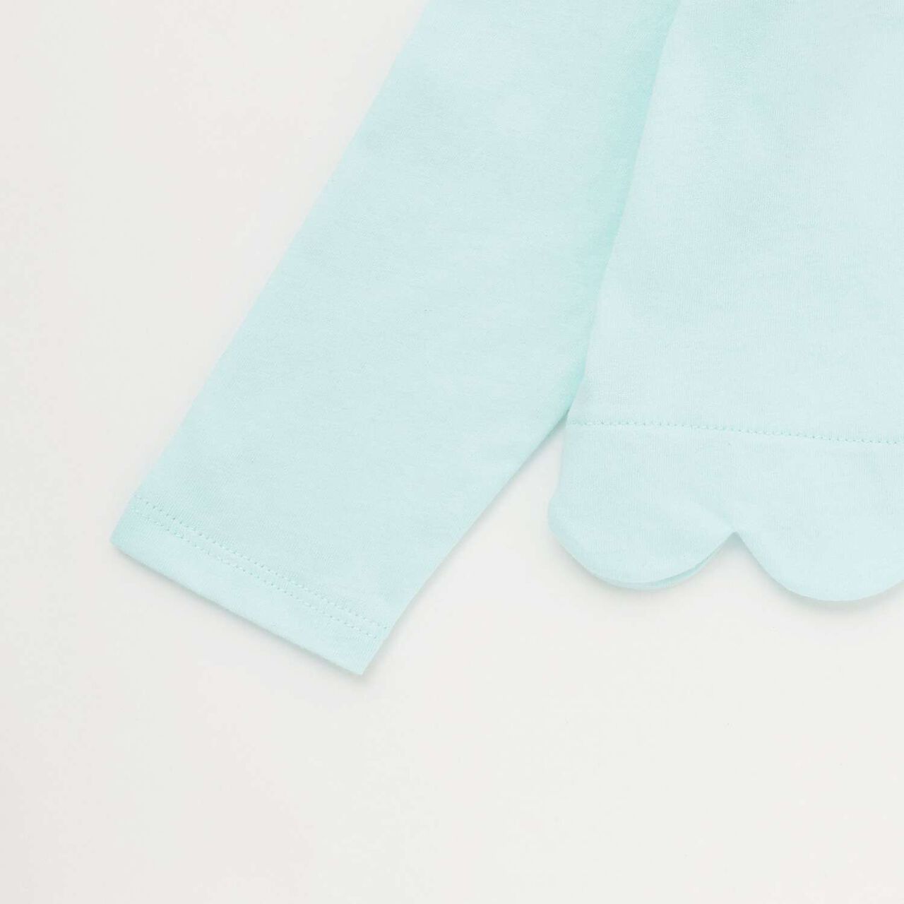 Scalloped Hem Graphic Long Sleeve T-Shirt,Off white, large image number 5