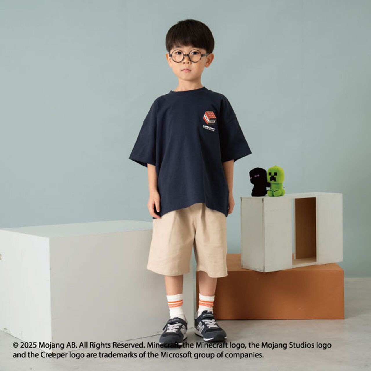 [Minecraft] Kids Weapon Tee,Charcoal gray, large image number 8