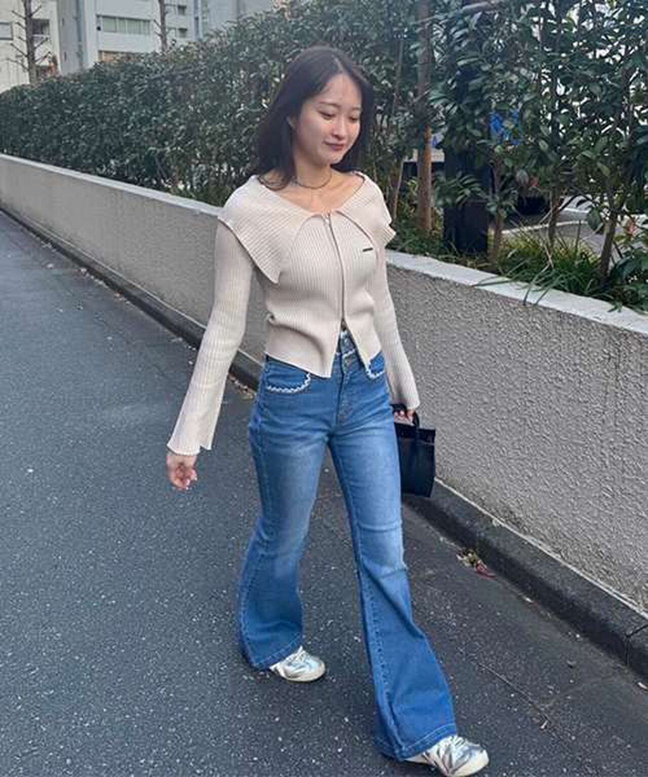 Lace-Trimmed Denim Flare Pants,Light blue, large image number 5