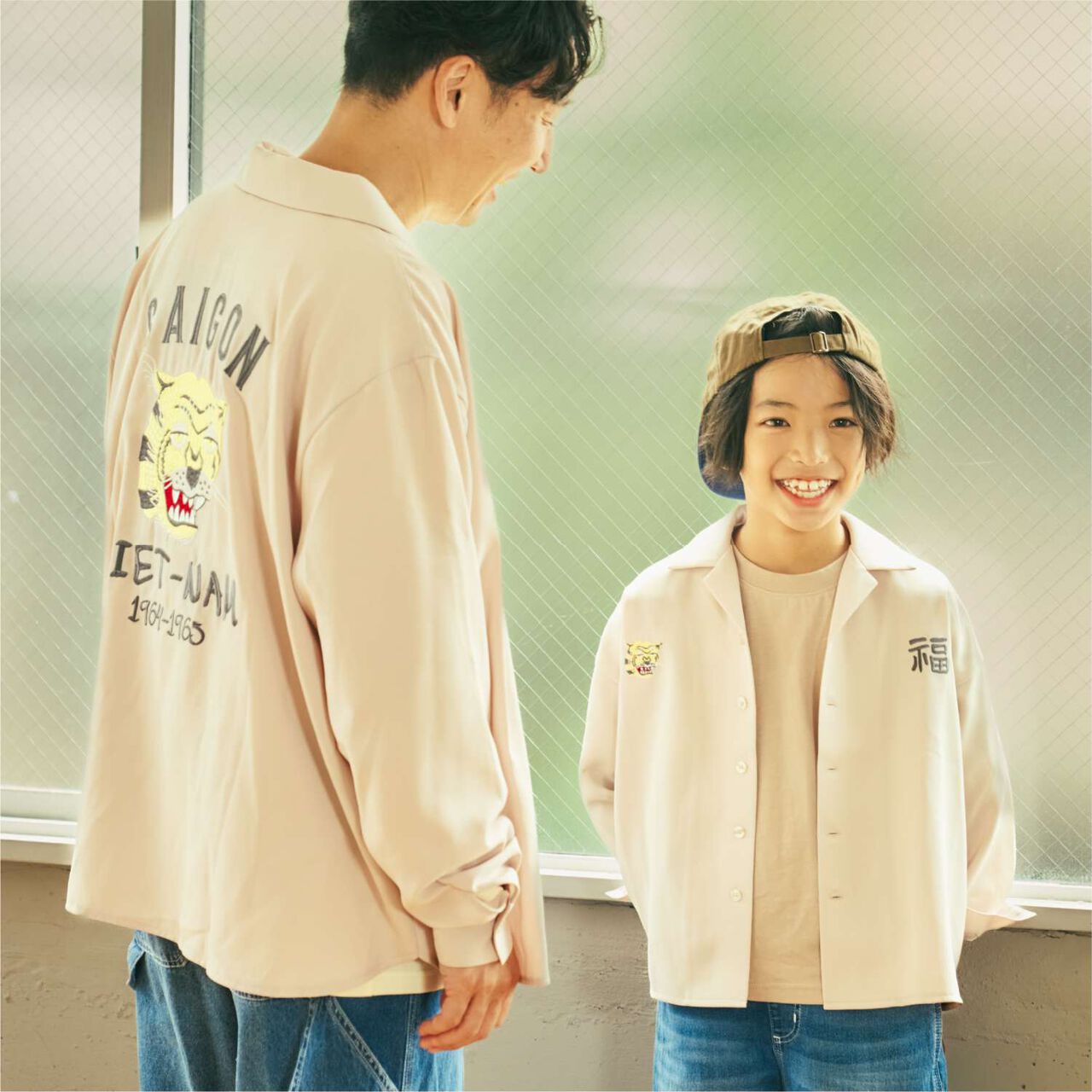 [Parent-Child Matching] Assorted Souvenir Embroidered Long-Sleeve Shirt,Charcoal gray, large image number 1