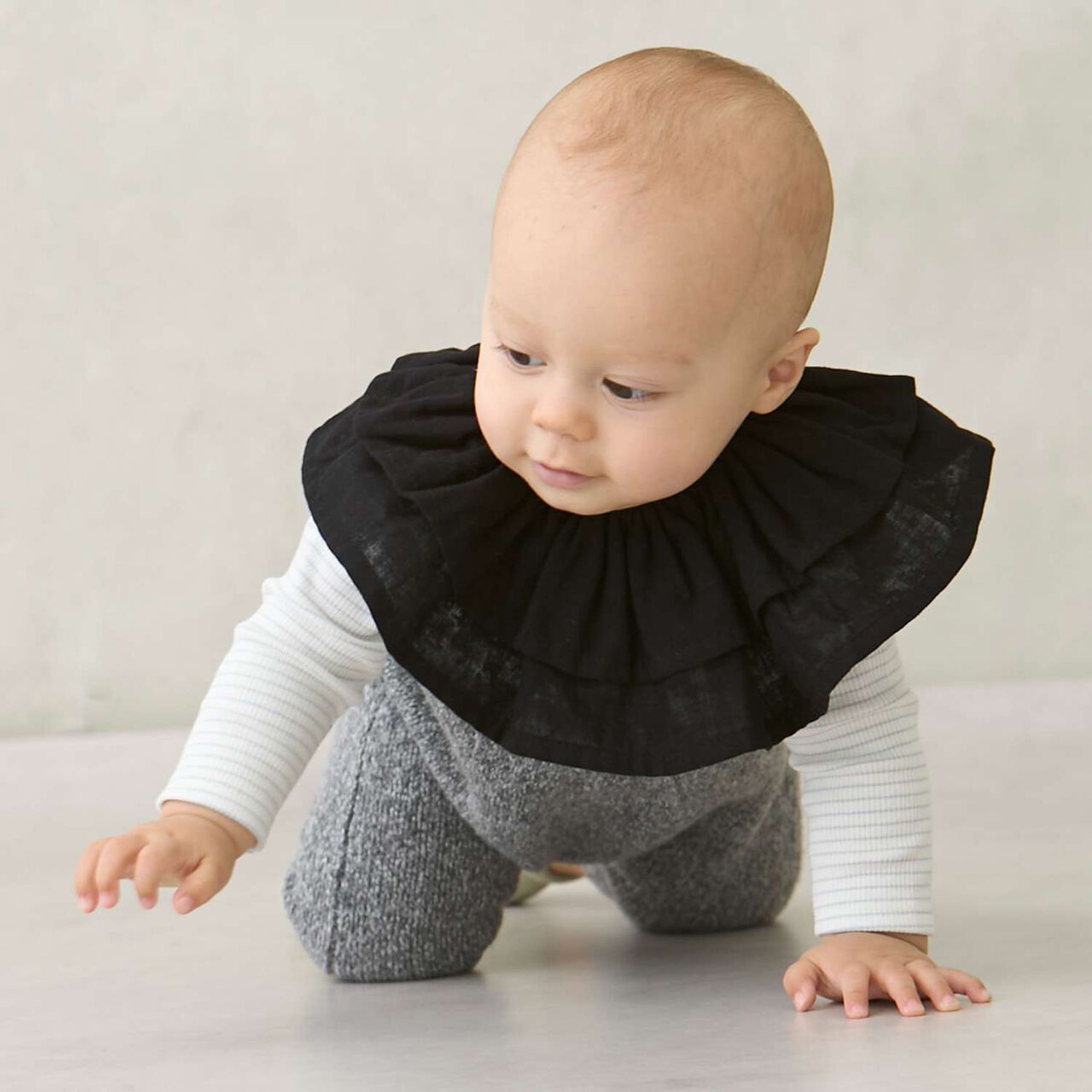 [Waterproof] Angel and Bat Bib,Ivory, large image number 2