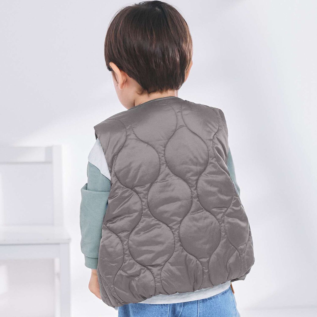 [Water-Repellent] Quilted Vest,Charcoal gray, large image number 5