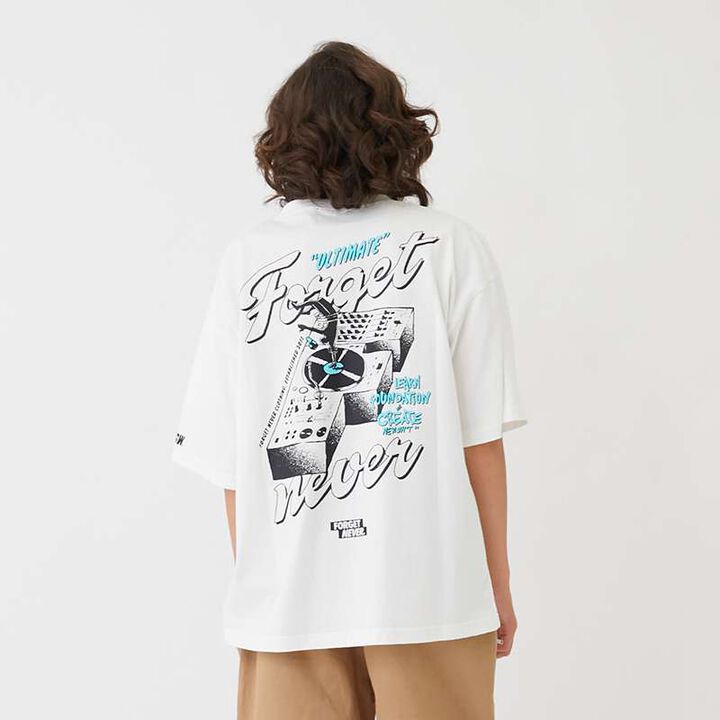 [FORGETNEVER] Back Turn Table Short-Sleeve Pocket T-Shirt_GLSW,White, medium image number 0
