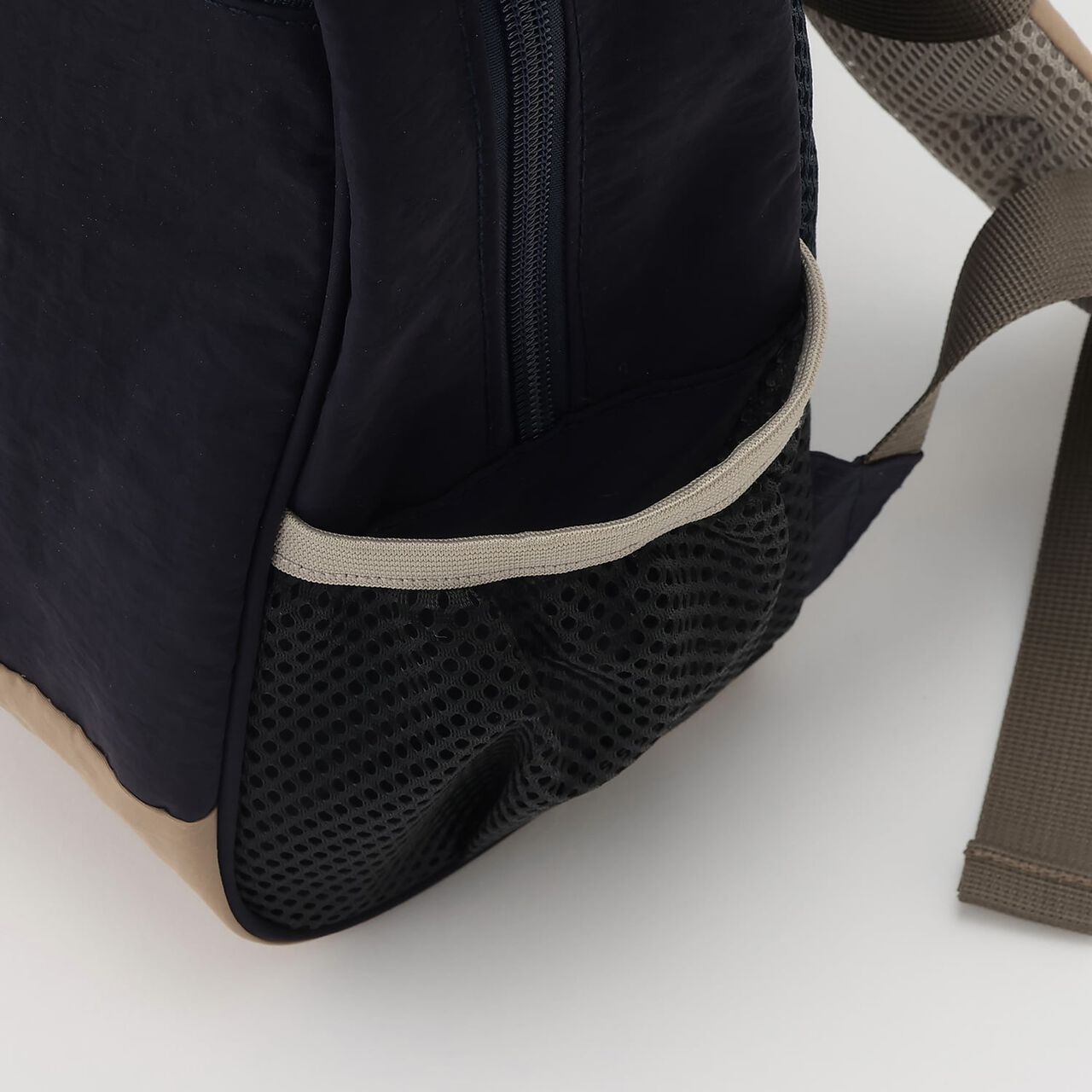[Monpoke] Face Embroidered Backpack,Navy, large image number 5