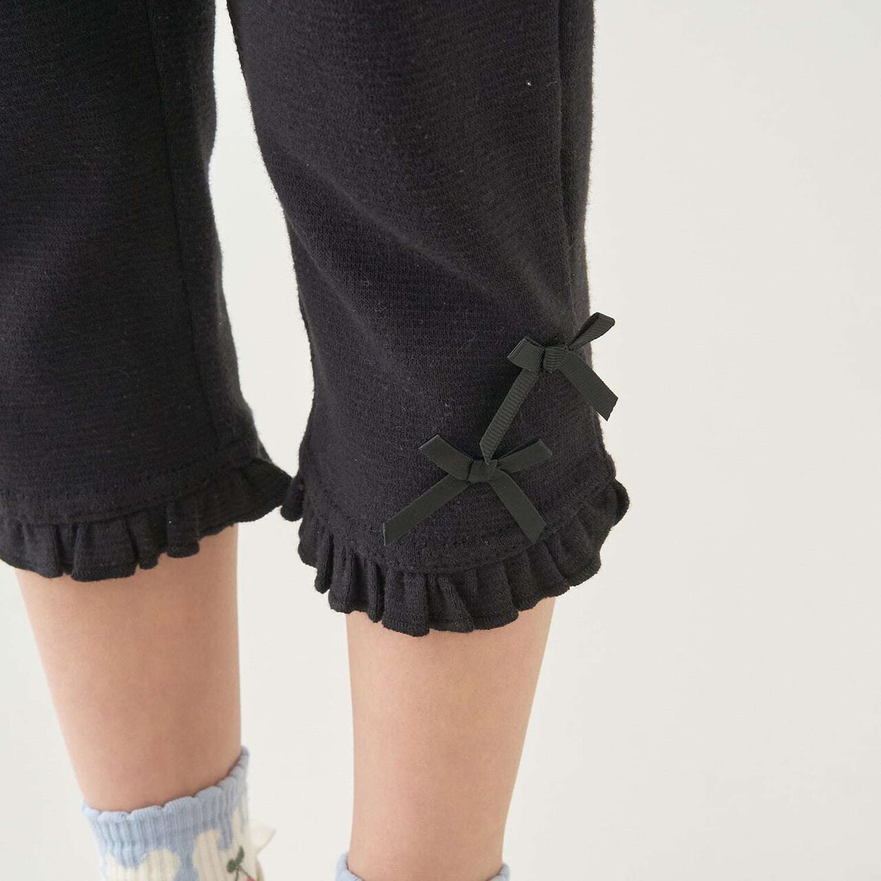 [Tomo Pants] Stain Resistant UV Cool Touch Round-Hem Frill 3/4 Capri Pants for Girls,Salmon pink, large image number 26