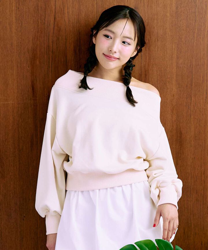 One-Shoulder Logo Sweatshirt,, medium