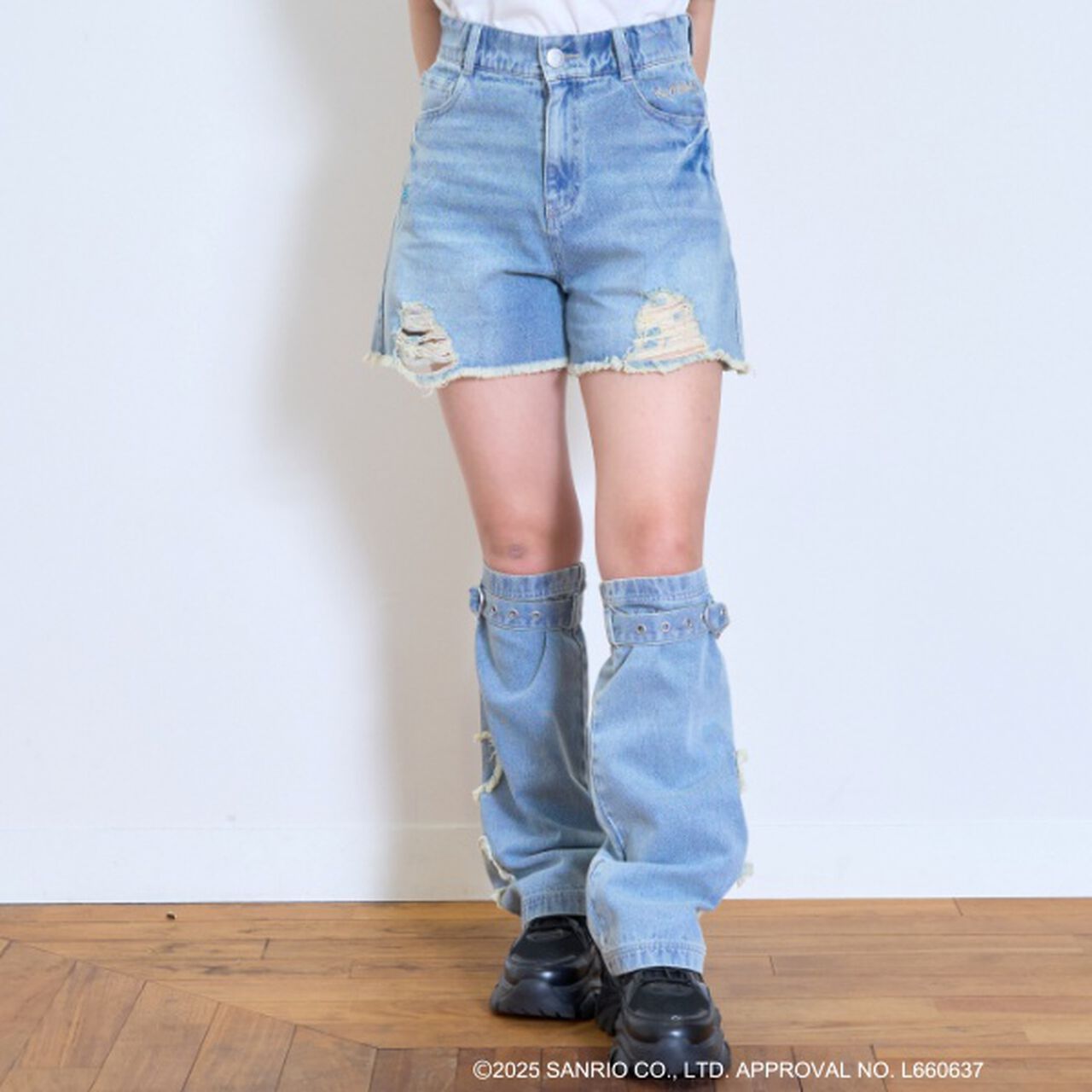 [My Melody & Kuromi] Distressed Shorts,Gray, large image number 7