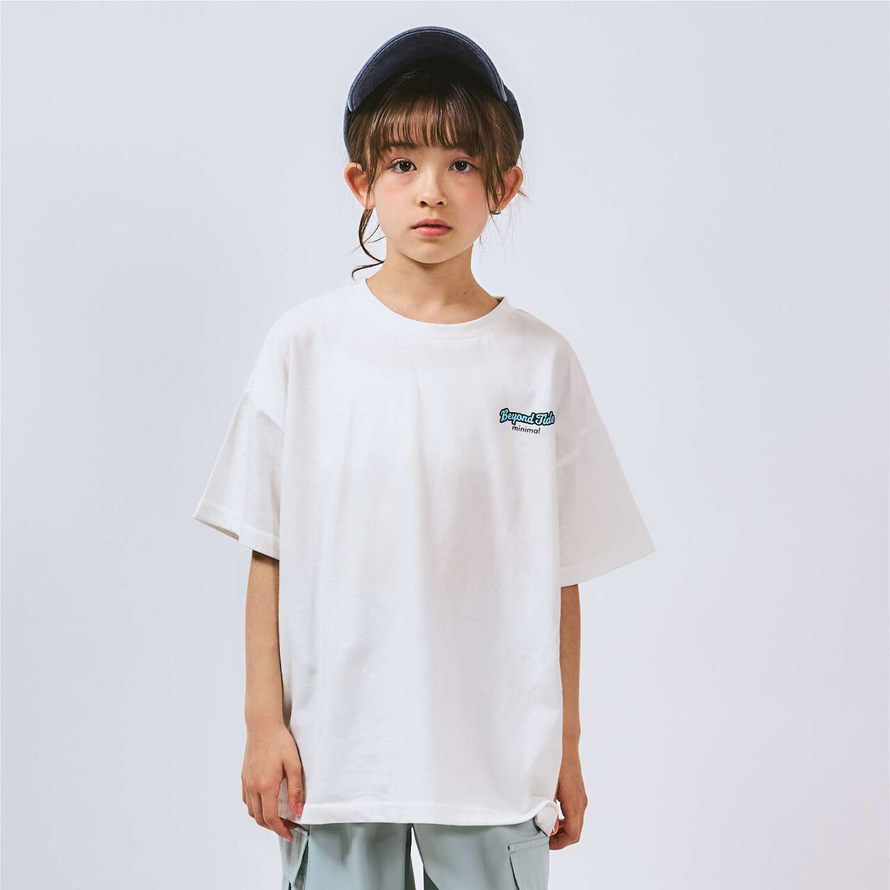 Loose Short Sleeve T-Shirt with Back Patch,Charcoal gray, large image number 1