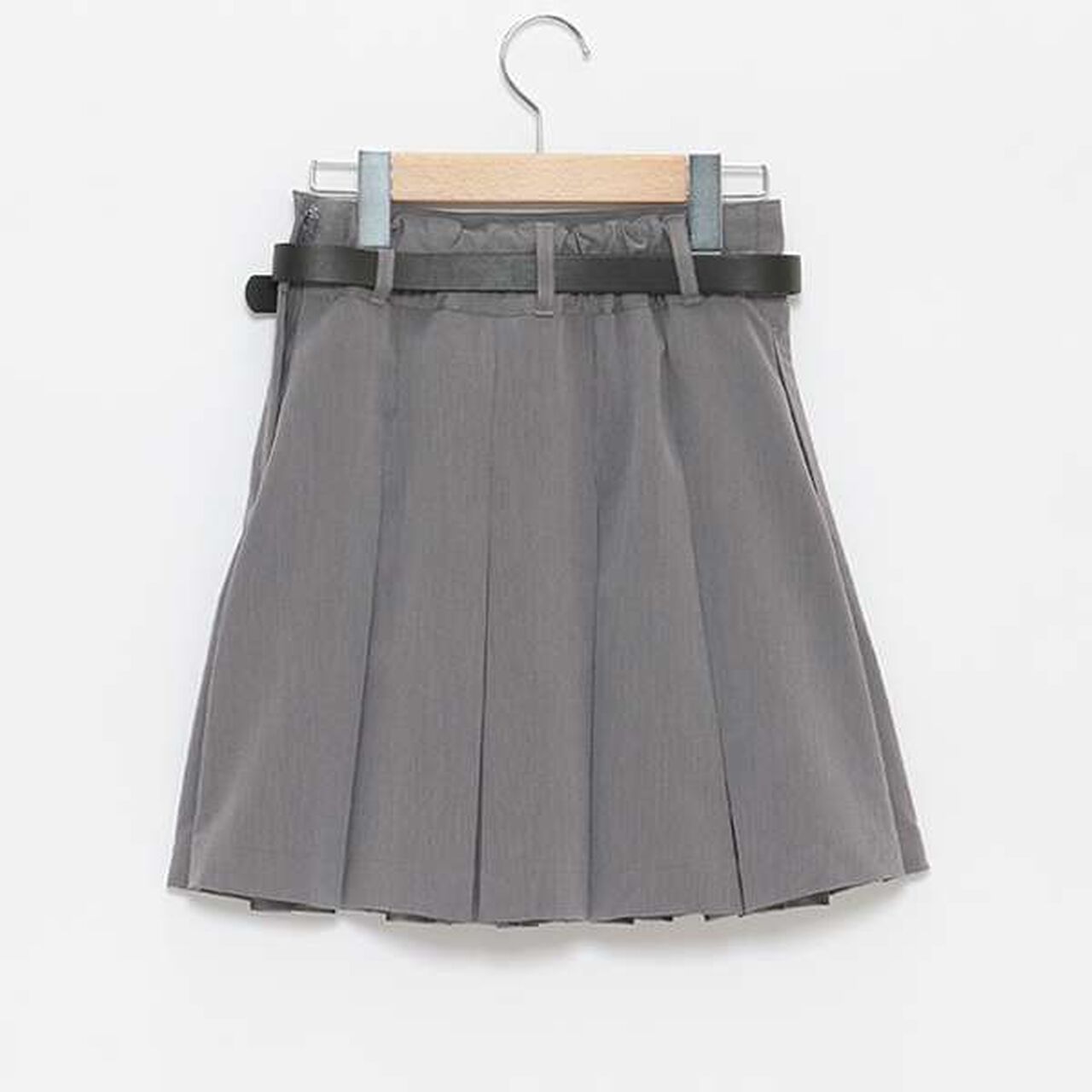 Pleated Skirt with Heart Buckle Belt (with Spats),Beige, large image number 15