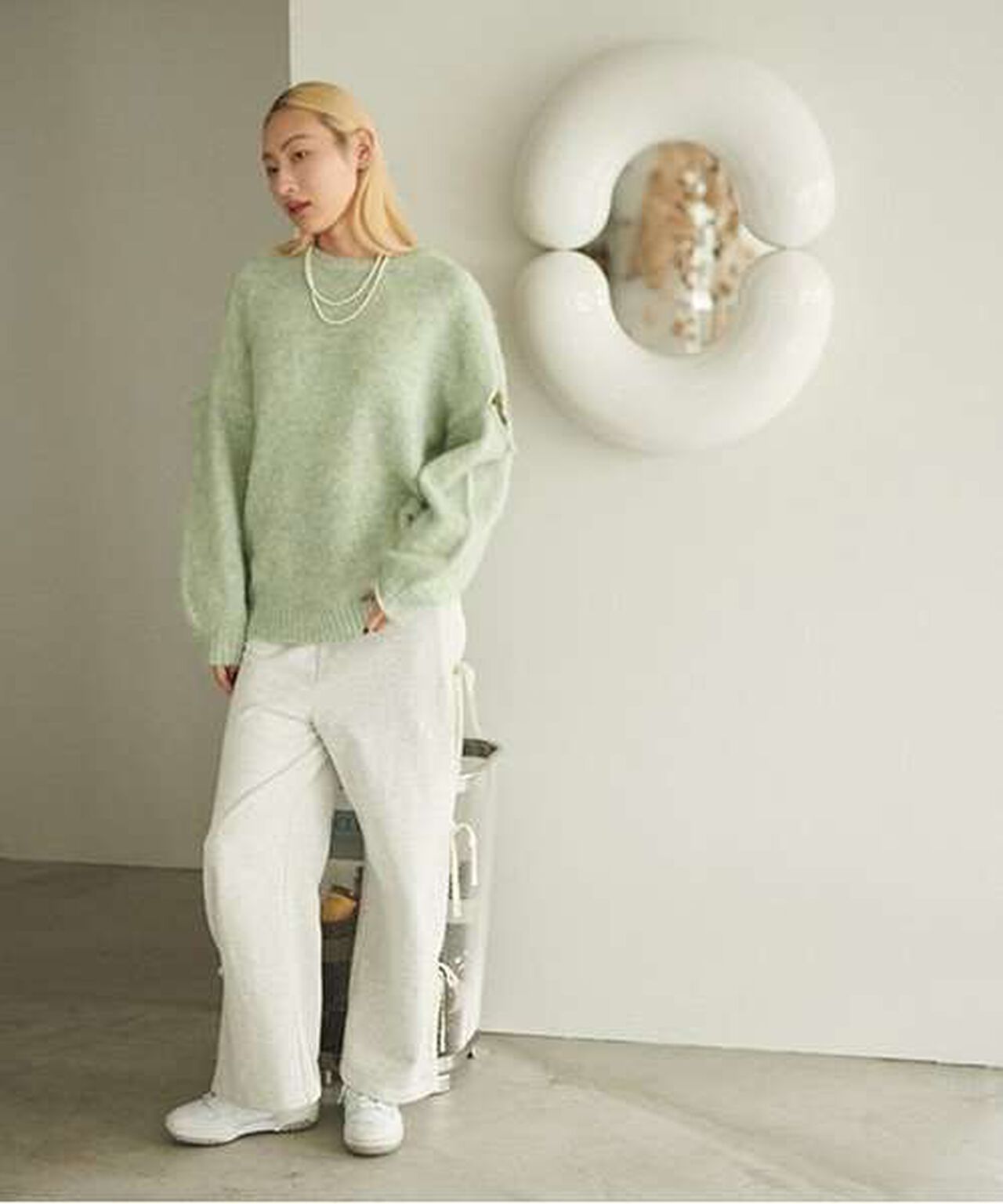 Side Ribbon Tuck Pants,Smoke white, large image number 12