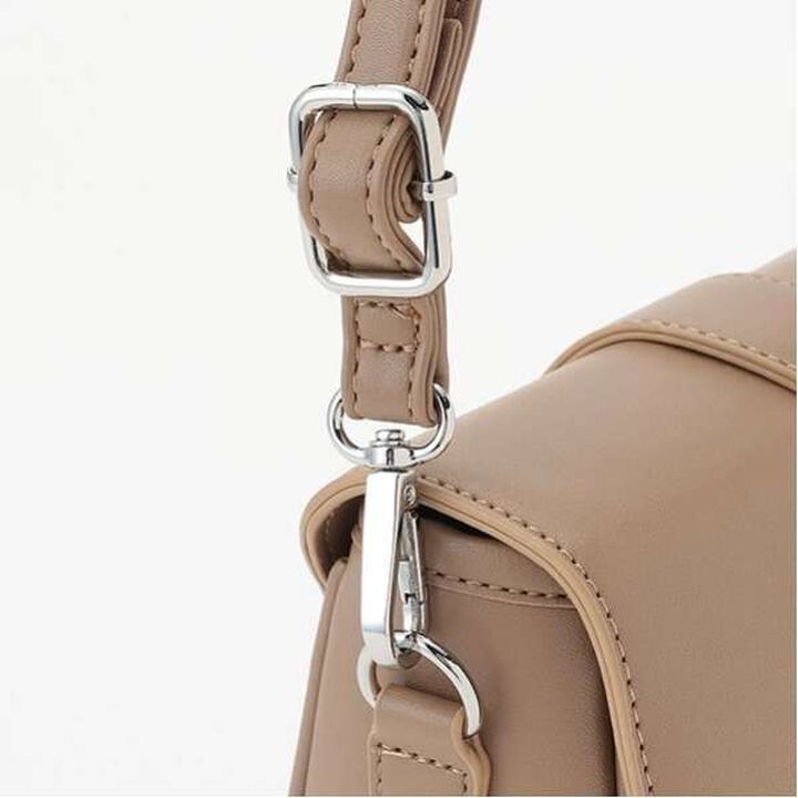 Ribbon Buckle Shoulder Bag,Ivory, medium image number 3