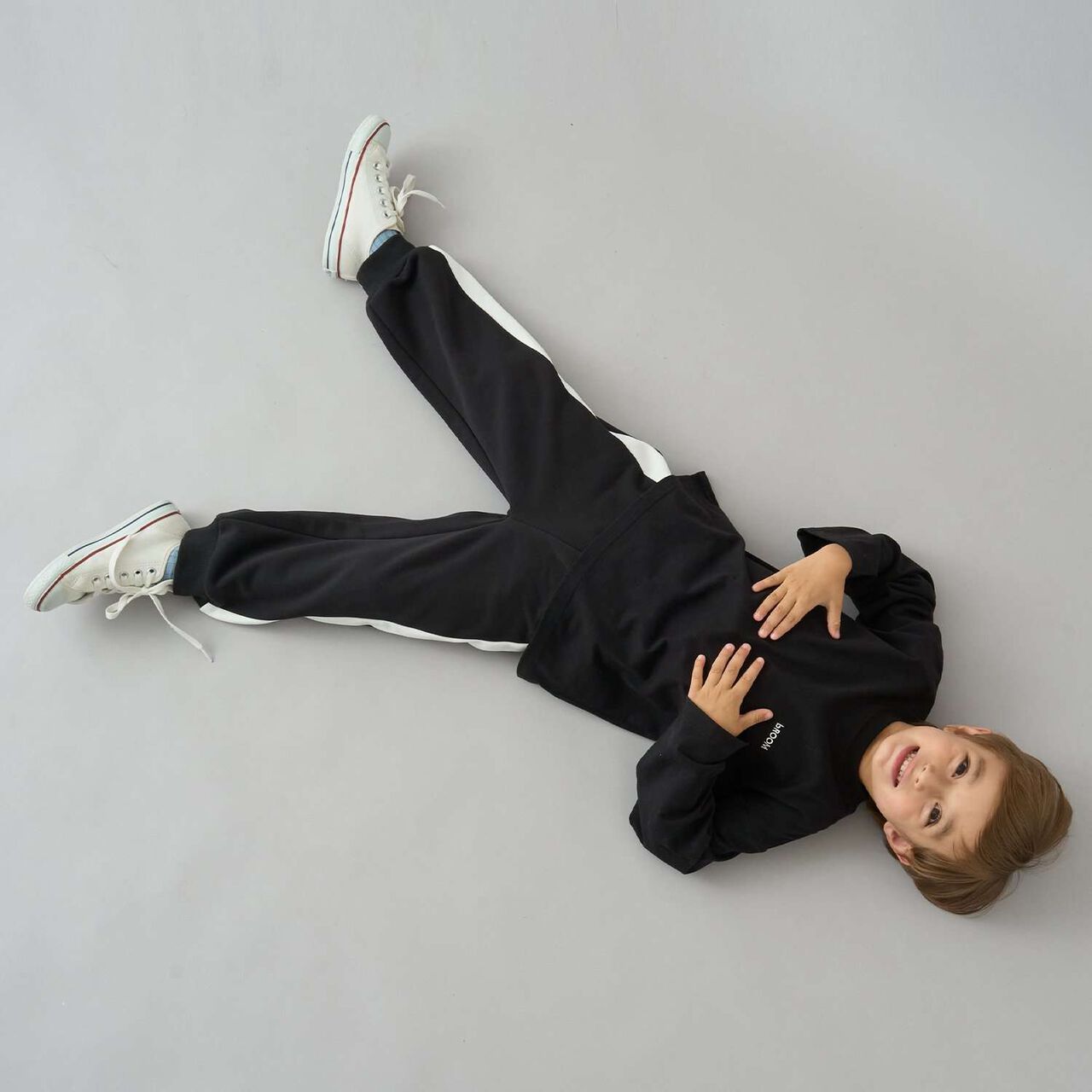 [Daily Standard Wear] [Quick-Dry Absorbent] Loose Fit Side Line Sweatpants,Blue gray, large image number 29