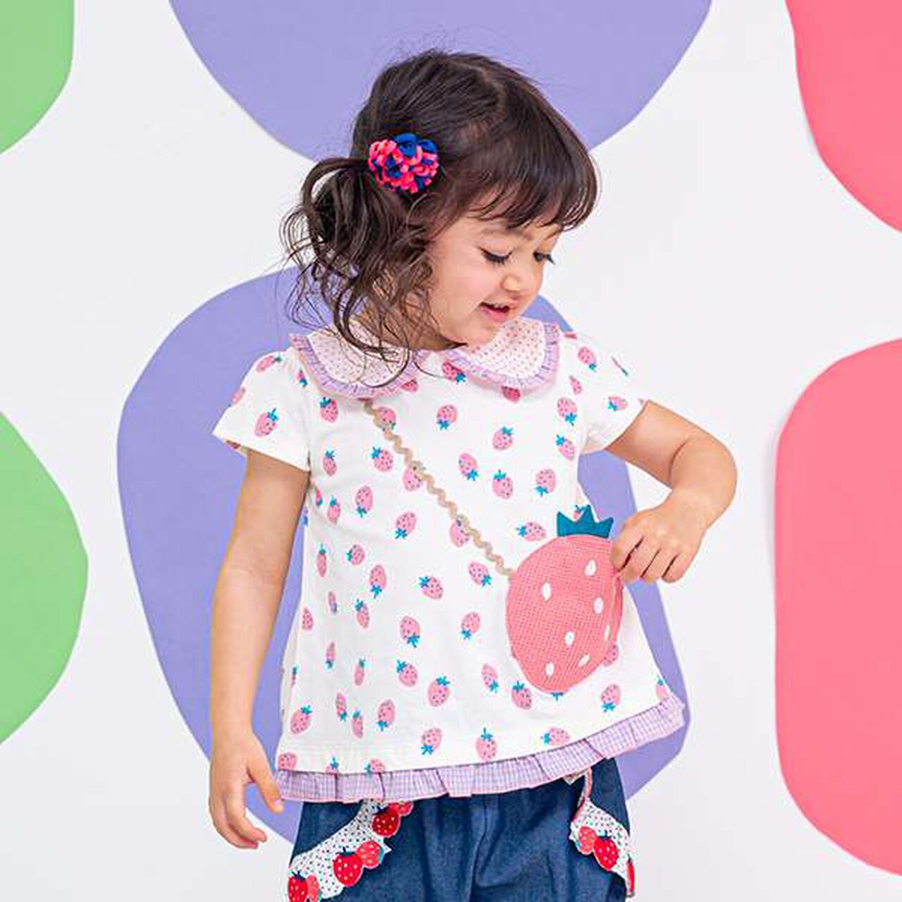 All-Over Pattern Strawberry Pouch T-Shirt,Pink, large image number 2