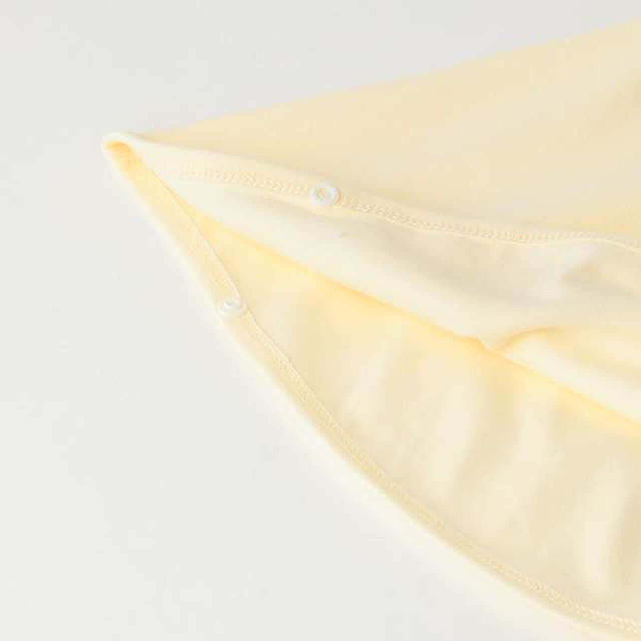 Smooth Bear Appliqué Embroidery Cape,Yellow, large image number 10