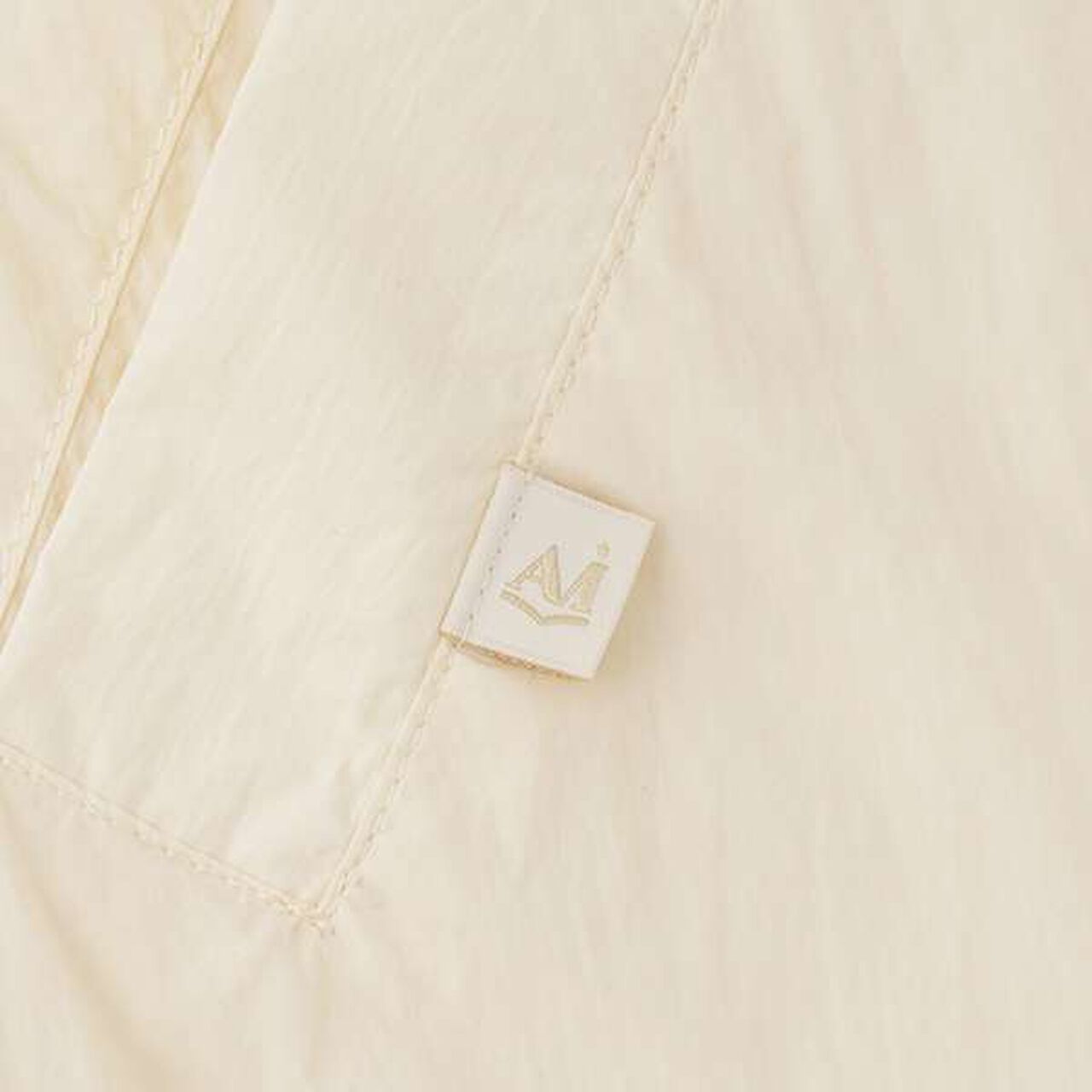 [AMI] Water-Repellent Hooded Balloon Light Bomber Jacket,Ivory, large image number 15