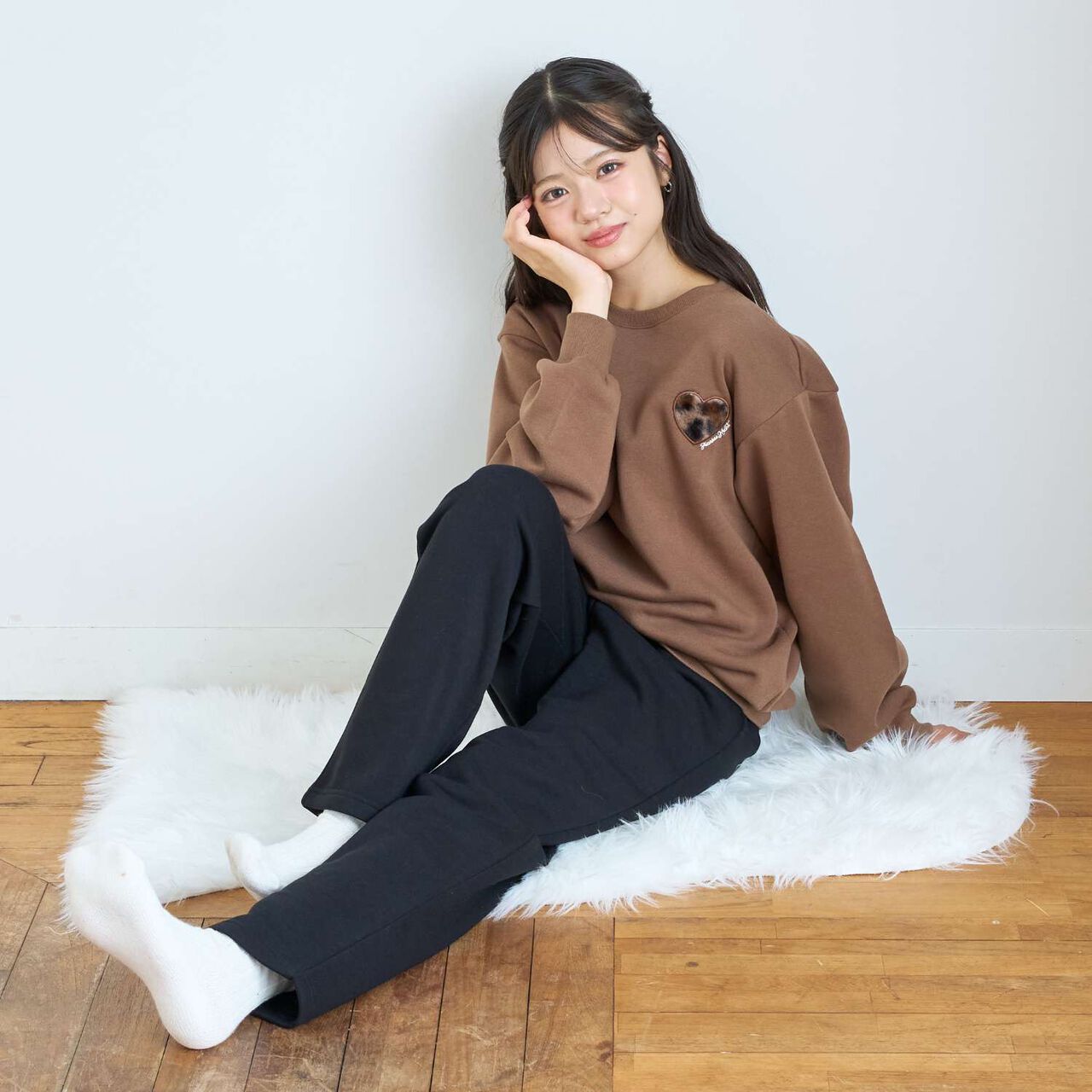 Back Heart Shaggy Lining Long-Sleeve Top & Bottom Set,Brown, large image number 0