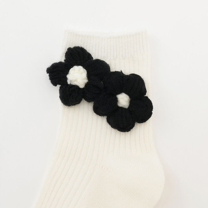 Crew Socks with Floral Accent,Off white, medium image number 1