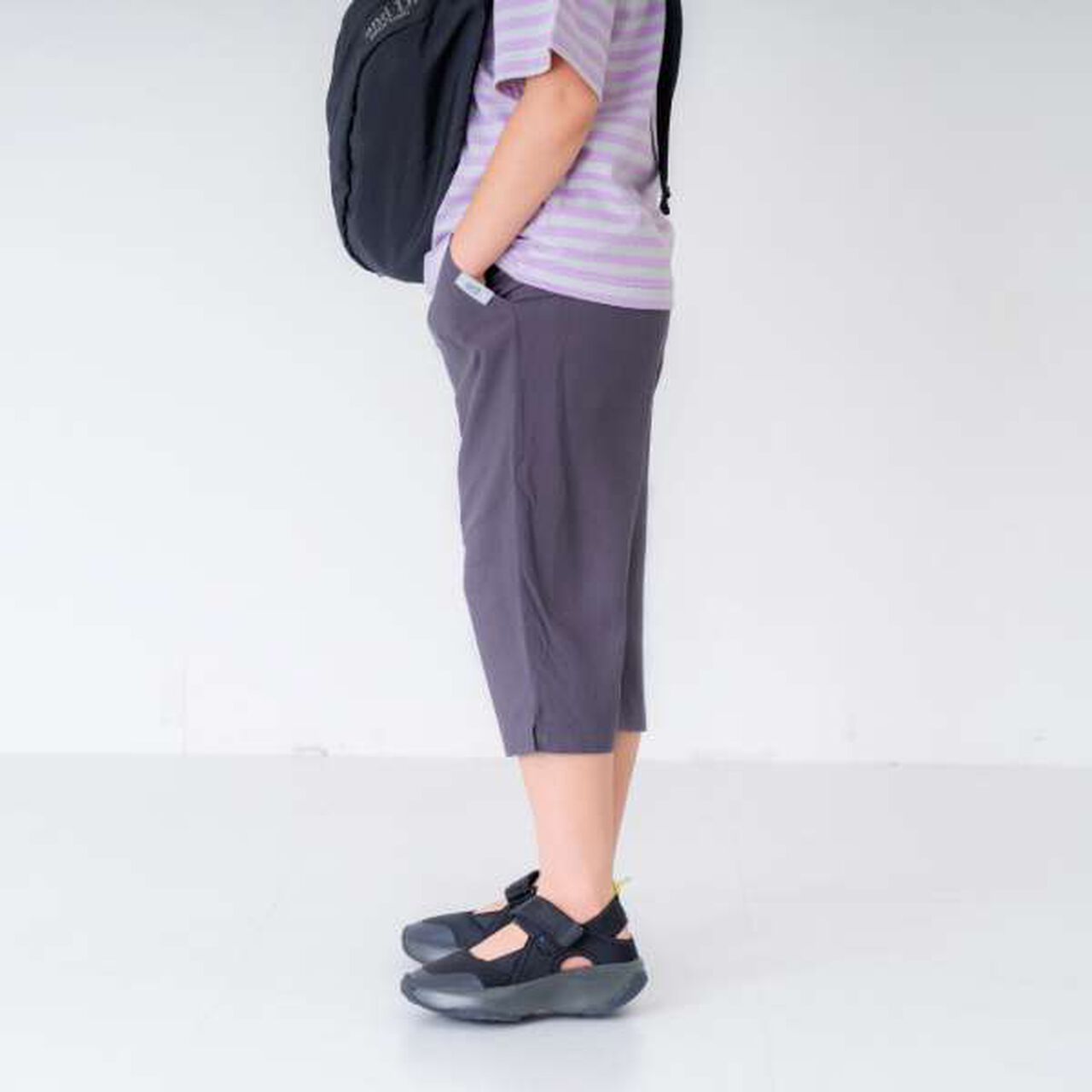 [Cool Touch] Relaxed One-Mile 7/8 Pants,Charcoal gray, large image number 3