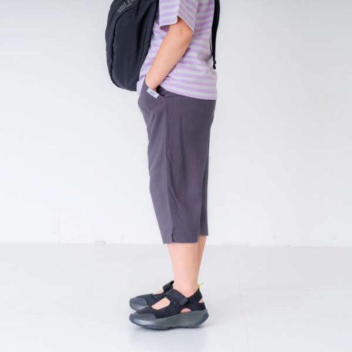 [Cool Touch] Relaxed One-Mile 7/8 Pants,Charcoal gray, medium image number 3