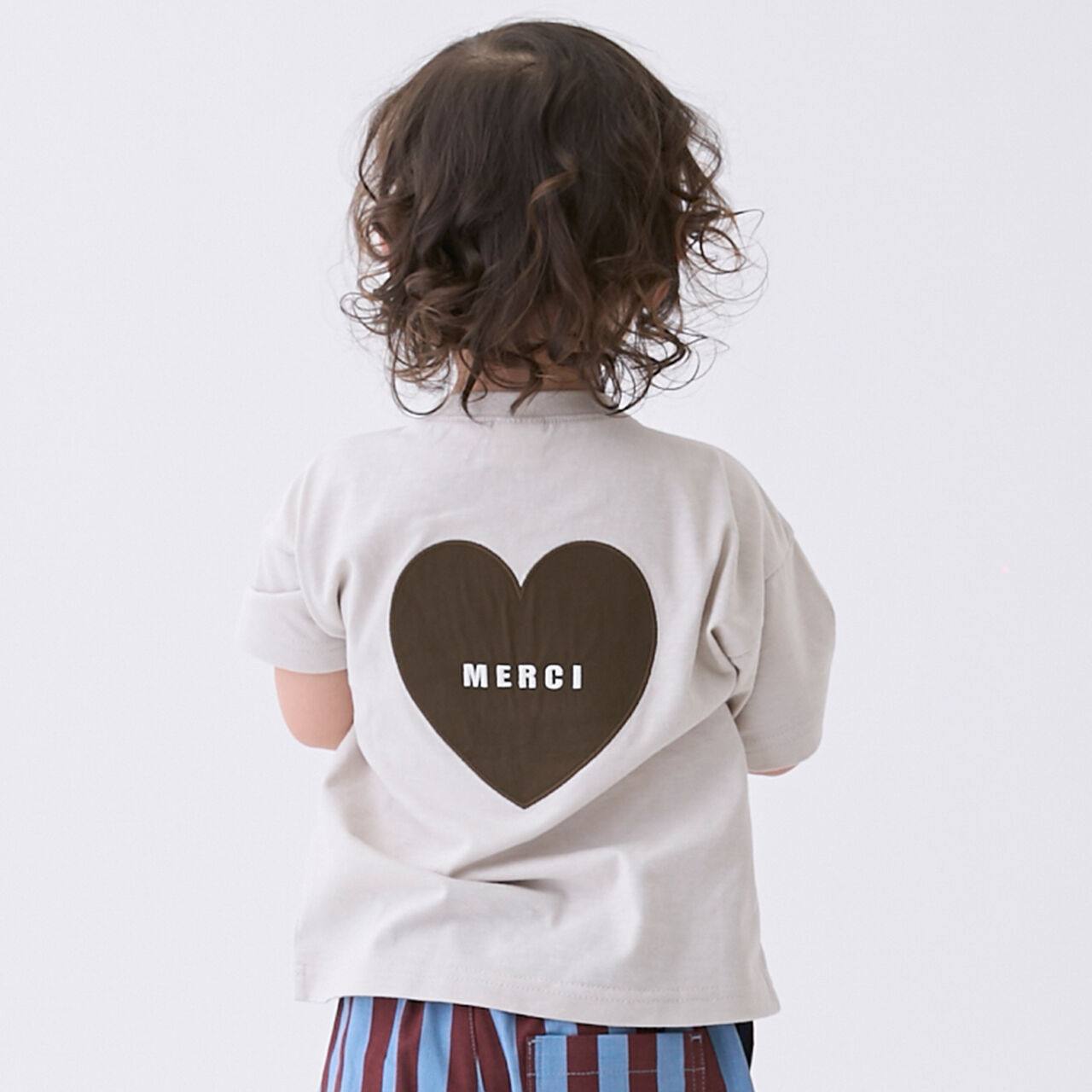 [Cool Touch] Back Appliqu&eacute; Short Sleeve T-Shirt,Beige, large image number 0