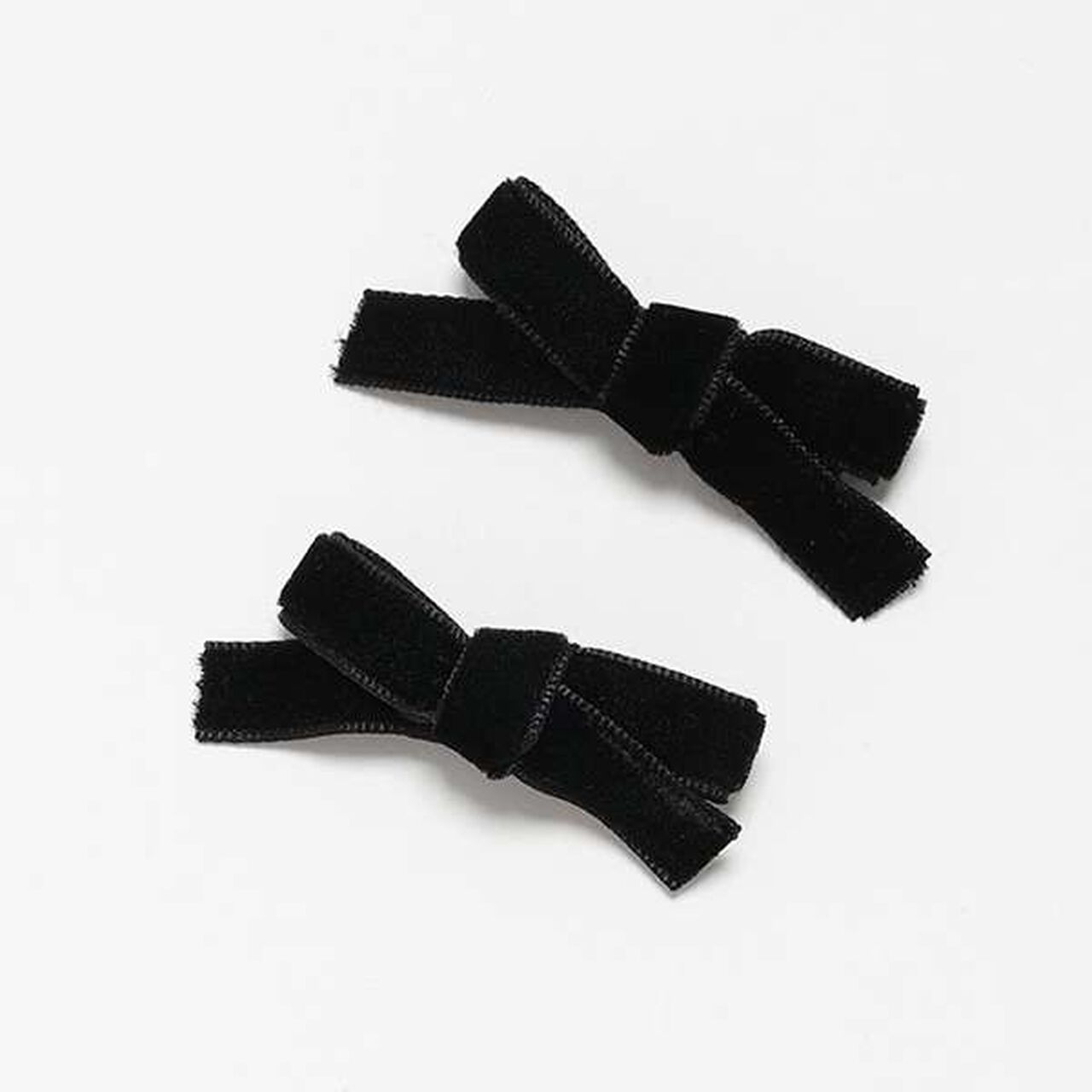 Velour Ribbon Pin,Black, large image number 0