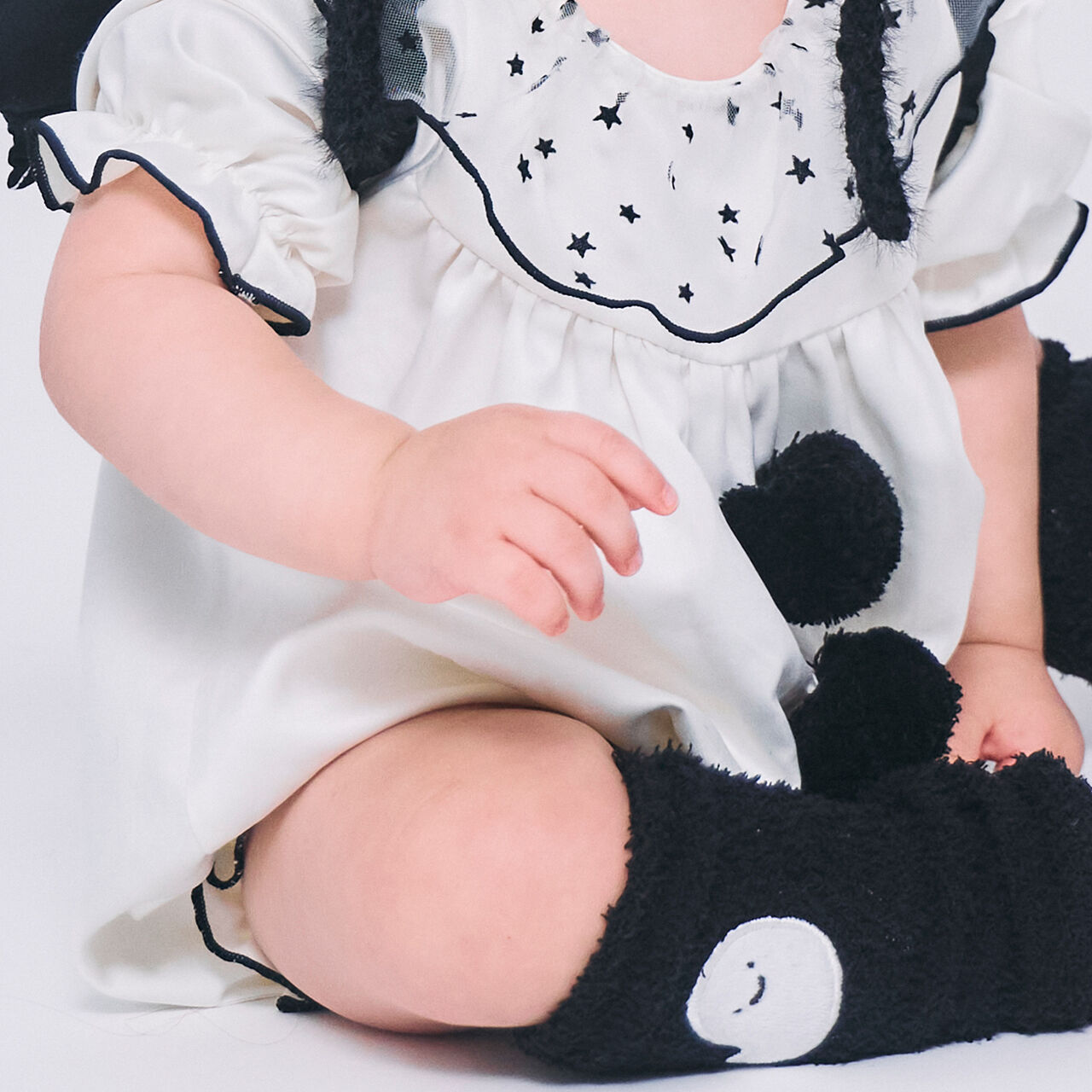 Motif Leg Warmers,Black, large image number 1